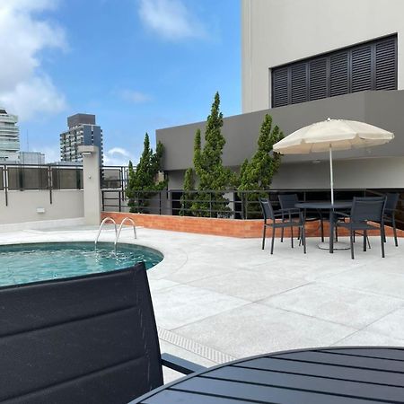 Flat No Hotel Cosmopolitan Com Estacionamento Gratis E Piscina Santos  Eksteriør billede