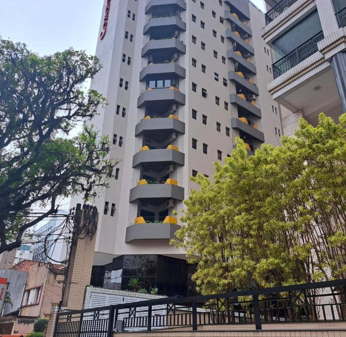 Flat No Hotel Cosmopolitan Com Estacionamento Gratis E Piscina Santos  Eksteriør billede